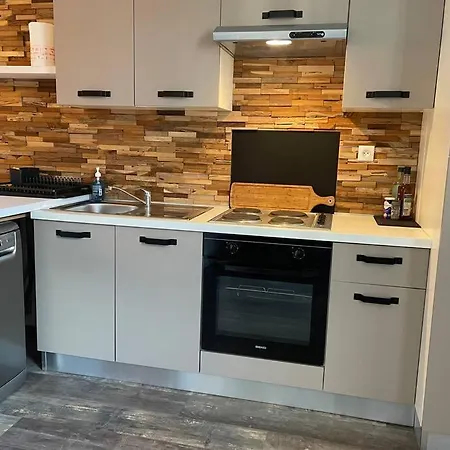 T2 - 1er Etage דירה